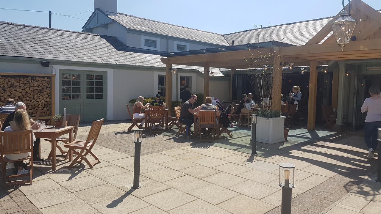 The Bluebird Inn At Samlesbury Preston  Dış mekan fotoğraf